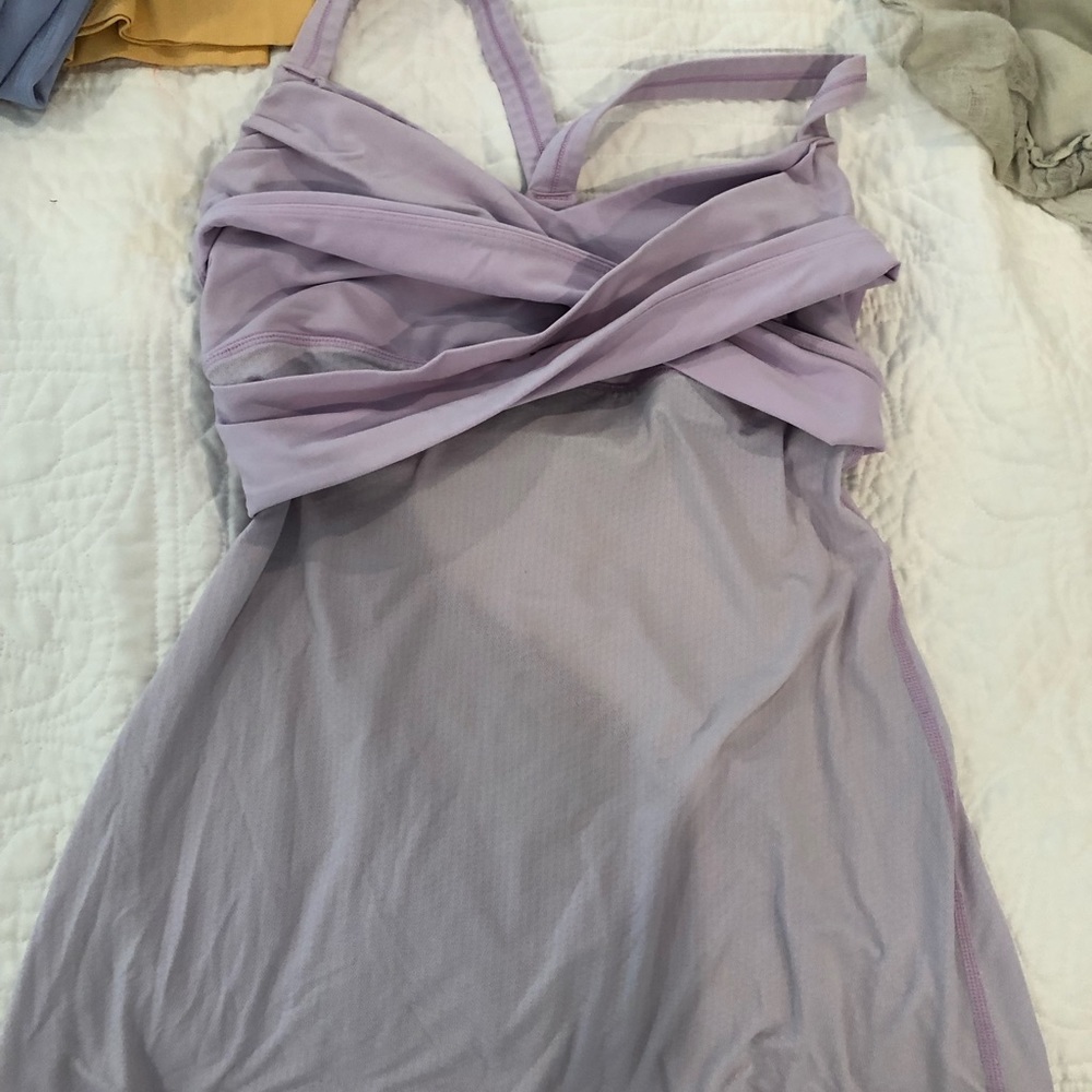 Adorable lululemon top!